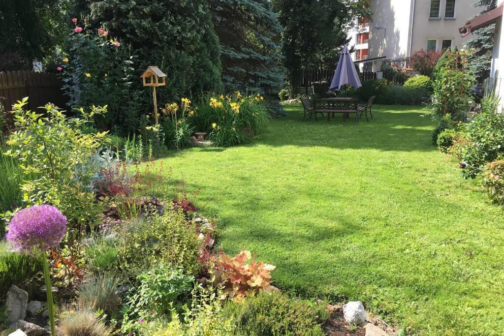 Апартаменти Hidden Gem Garden Краків Екстер'єр фото
